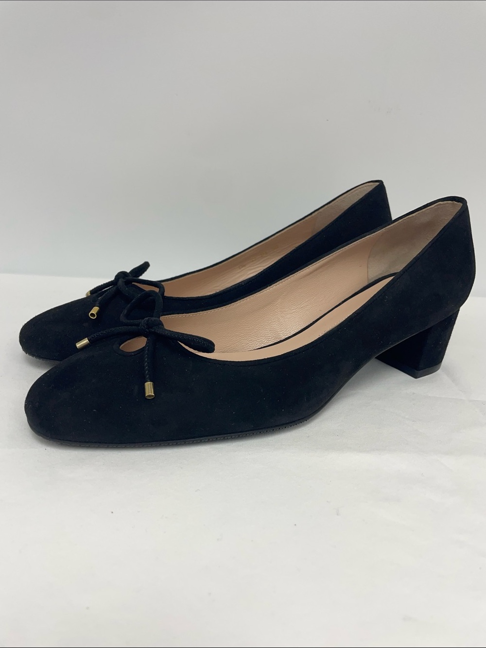 Stuart Weitzman Gabby 45 Black Suede Pump with Bow Detail, Size 7.5 - Picture 1 of 11